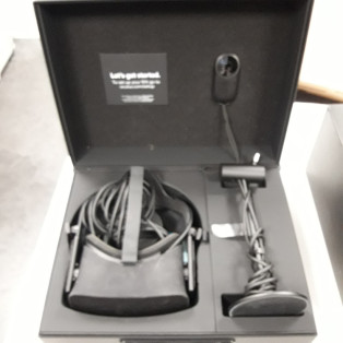 OCULUS RIFT (301-00204-01)